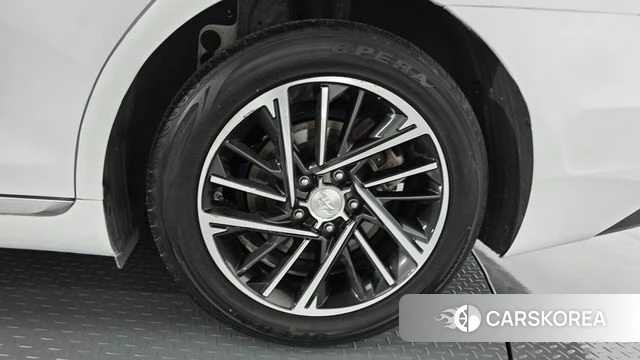 Hyundai The New Grandeur IG id 4268336 из Кореи 13