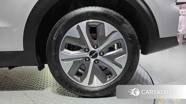 Kia Niro Plus id 4701855 из Кореи 13