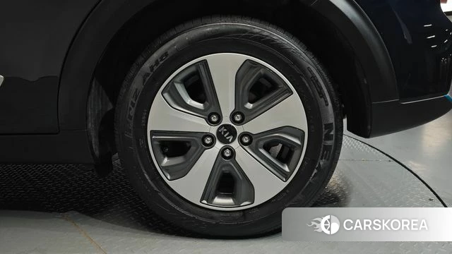 Kia Niro id 4620440 из Кореи 13