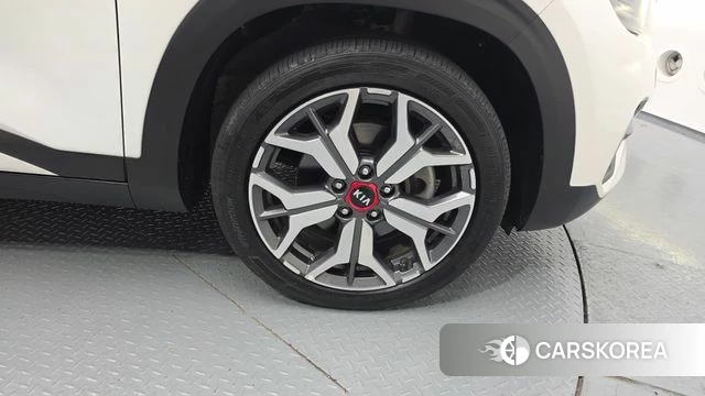 Kia Seltos id 4717599 из Кореи 13