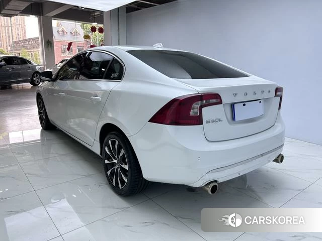 Volvo S60 id 4215594 из Китая 13