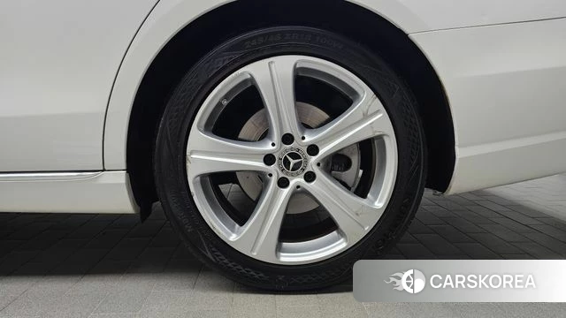 Mercedes-Benz E-Class W213 id 4873630 из Кореи 13