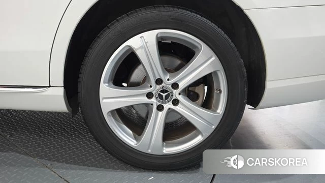 Mercedes-Benz E-Class W213 id 4737642 из Кореи 13