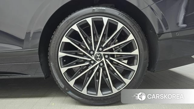 Hyundai Grandeur (GN7) id 4292057 из Кореи 13
