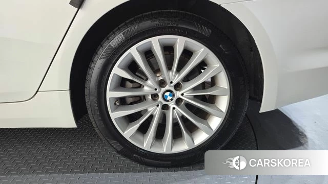 BMW 5 Series (G30) id 4465700 из Кореи 13