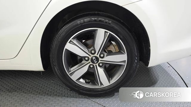 Kia The New K3 id 4907813 из Кореи 13