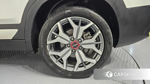 Kia Seltos id 4343647 из Кореи 13