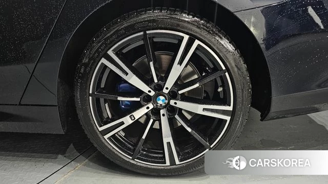 BMW 5 Series (G60) id 4602446 из Кореи 13