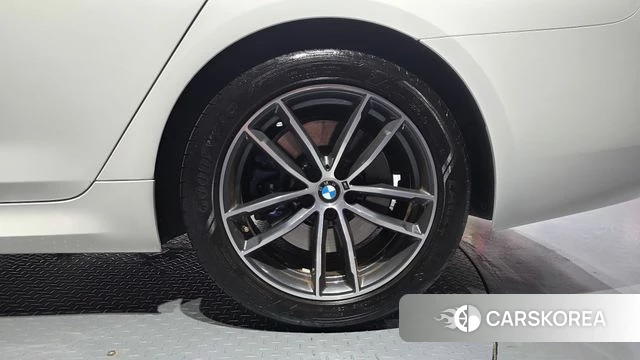 BMW 5 Series (G30) id 4656244 из Кореи 13