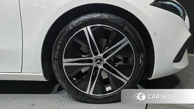 Mercedes-Benz A-Class W177 id 4474612 из Кореи 13