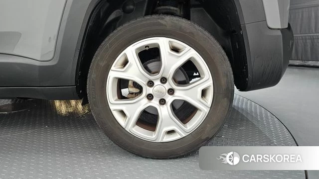 Jeep Renegade id 4620154 из Кореи 13