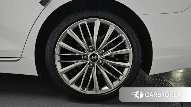 Hyundai Grandeur IG id 4285122 из Кореи 13