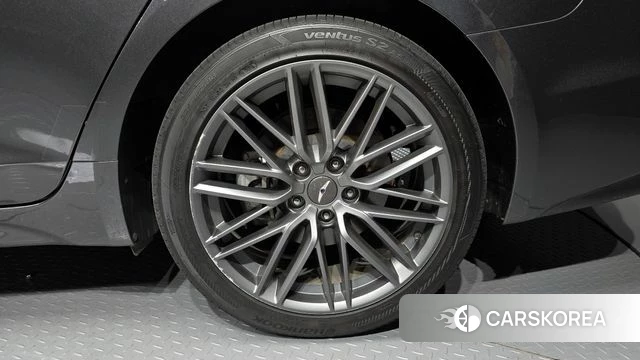 Genesis G70 id 4384965 из Кореи 13