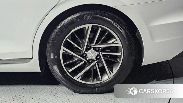Hyundai The New Grandeur IG id 4641162 из Кореи 13