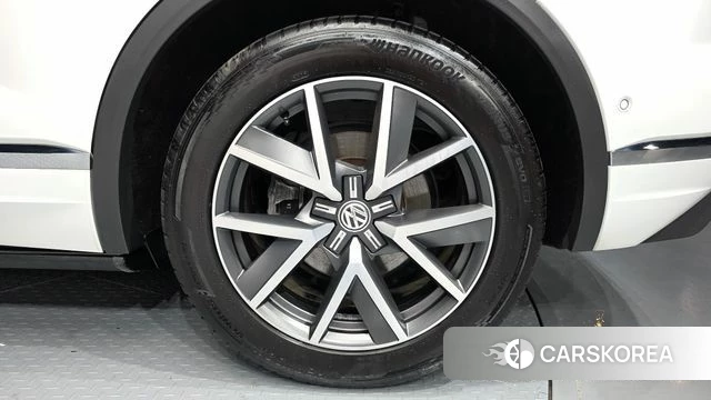 Volkswagen Touareg 3rd generation id 4542749 из Кореи 13
