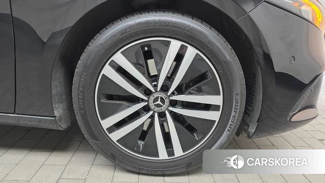 Mercedes-Benz A-Class W177 id 4343319 из Кореи 13