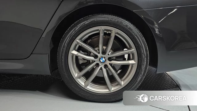 BMW 5 Series (G30) id 4776418 из Кореи 13