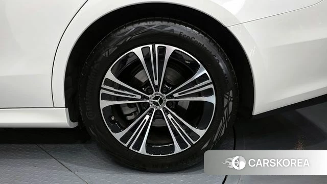 Mercedes-Benz E-Class W214 id 4315257 из Кореи 13