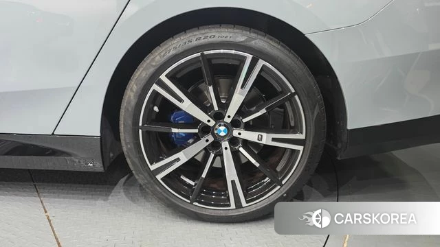 BMW 5 Series (G60) id 4729968 из Кореи 13