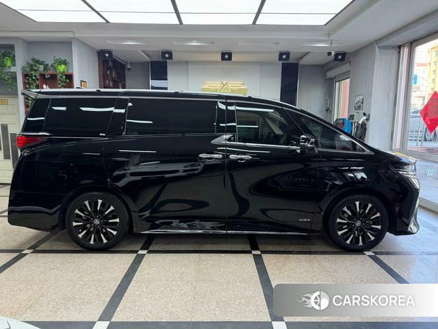 Toyota Elfa id 4257336 из Китая 13