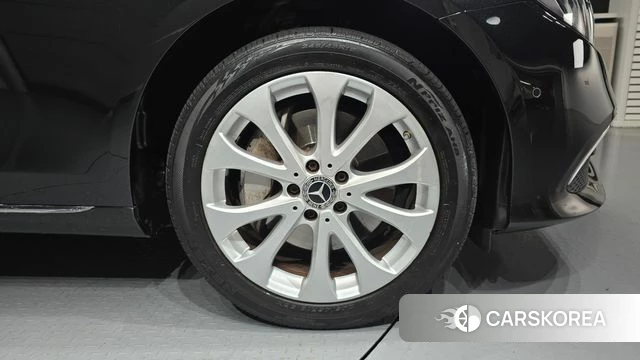 Mercedes-Benz E-Class W213 id 4856505 из Кореи 13