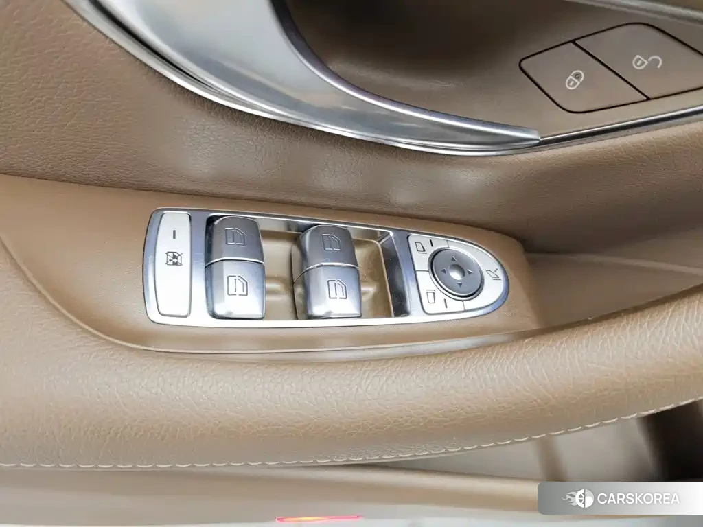 Mercedes-Benz E-Class id 4628360 из Китая 13