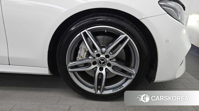 Mercedes-Benz E-Class W213 id 4430255 из Кореи 13