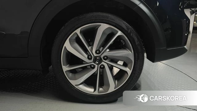 Kia Niro id 4305064 из Кореи 13