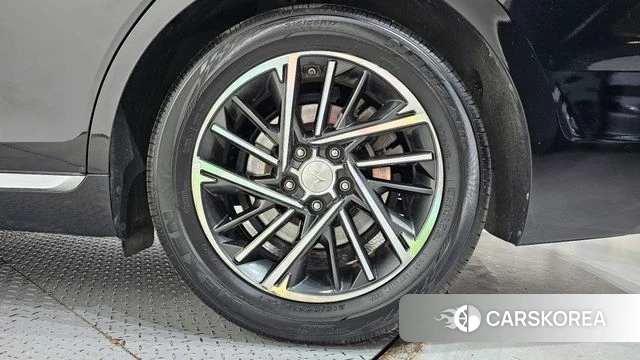 Hyundai The New Grandeur IG id 4396741 из Кореи 13