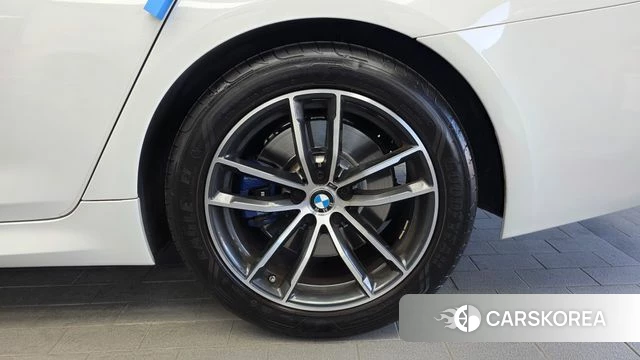 BMW 5 Series (G30) id 4293747 из Кореи 13