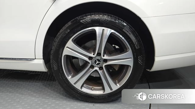 Mercedes-Benz E-Class W213 id 4873368 из Кореи 13