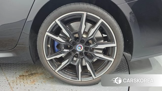 BMW 8 Series (G15) id 4922322 из Кореи 13