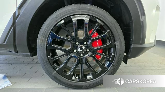 Ssangyong The New Torres id 4201046 из Кореи 13