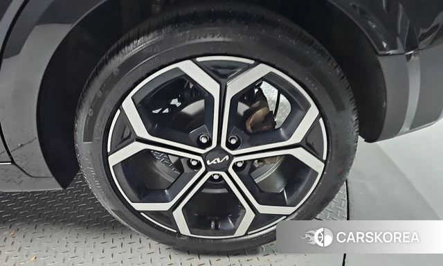Kia Di Ol Nu Niro id 4942306 из Кореи 13