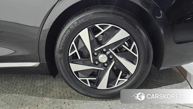 Hyundai The New Grandeur IG Hybrid id 4310257 из Кореи 13