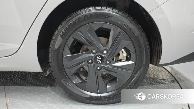 Hyundai Avante Hybrid (CN7) id 4656730 из Кореи 13
