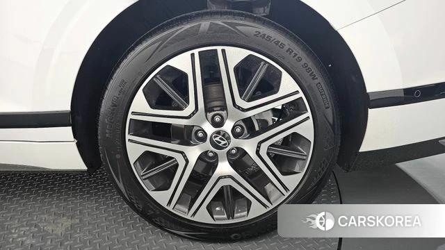 Hyundai Grandeur (GN7) id 4413800 из Кореи 13