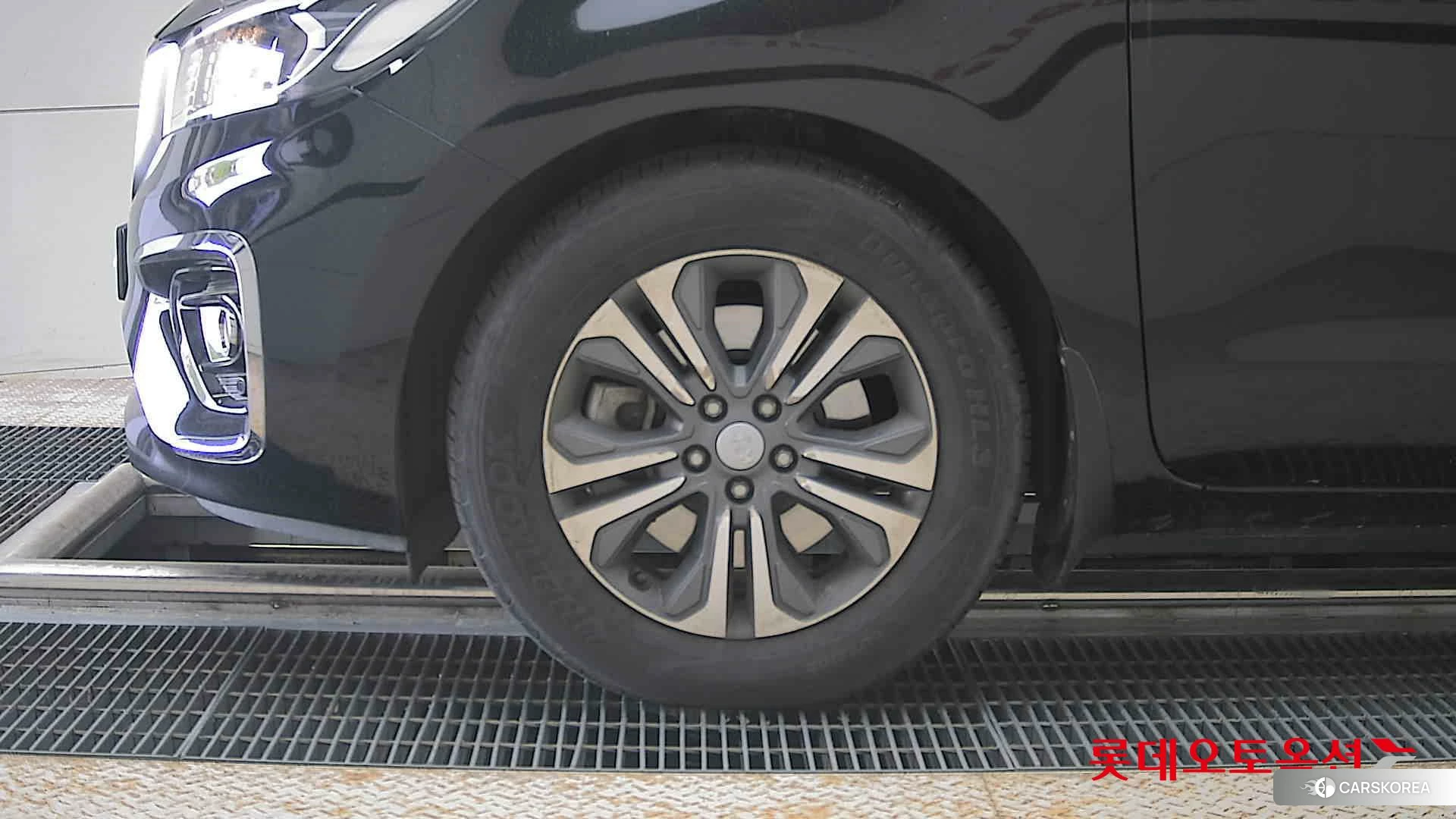 Kia Carnival id 4289556 из Кореи 13