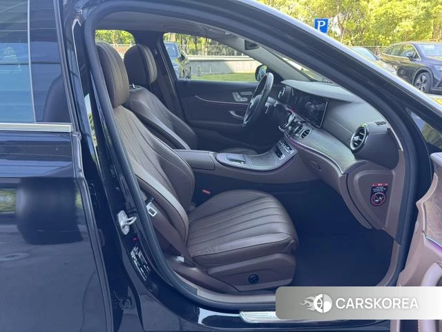 Mercedes-Benz E-class id 4300744 из Китая 13
