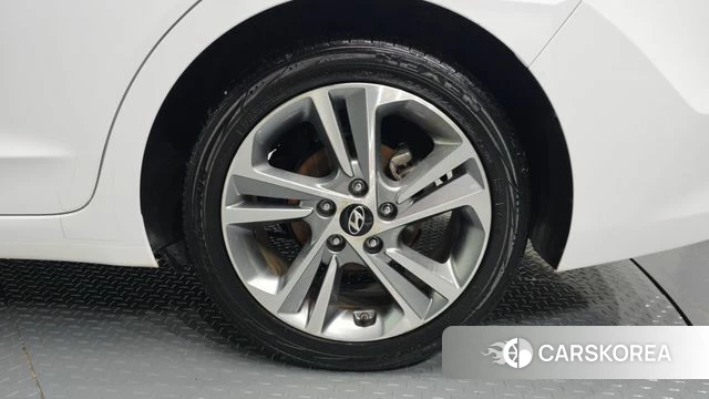 Hyundai Avante AD id 4568823 из Кореи 13