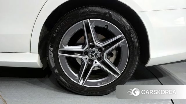 Mercedes-Benz E-Class W213 id 4395047 из Кореи 13