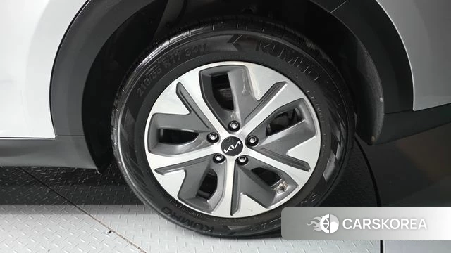 Kia Niro Plus id 4899016 из Кореи 13