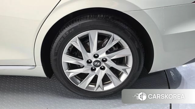 Hyundai The New Grandeur IG Hybrid id 4304424 из Кореи 13