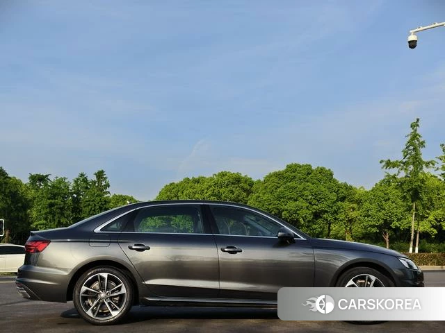 Audi A4L id 4300283 из Китая 13