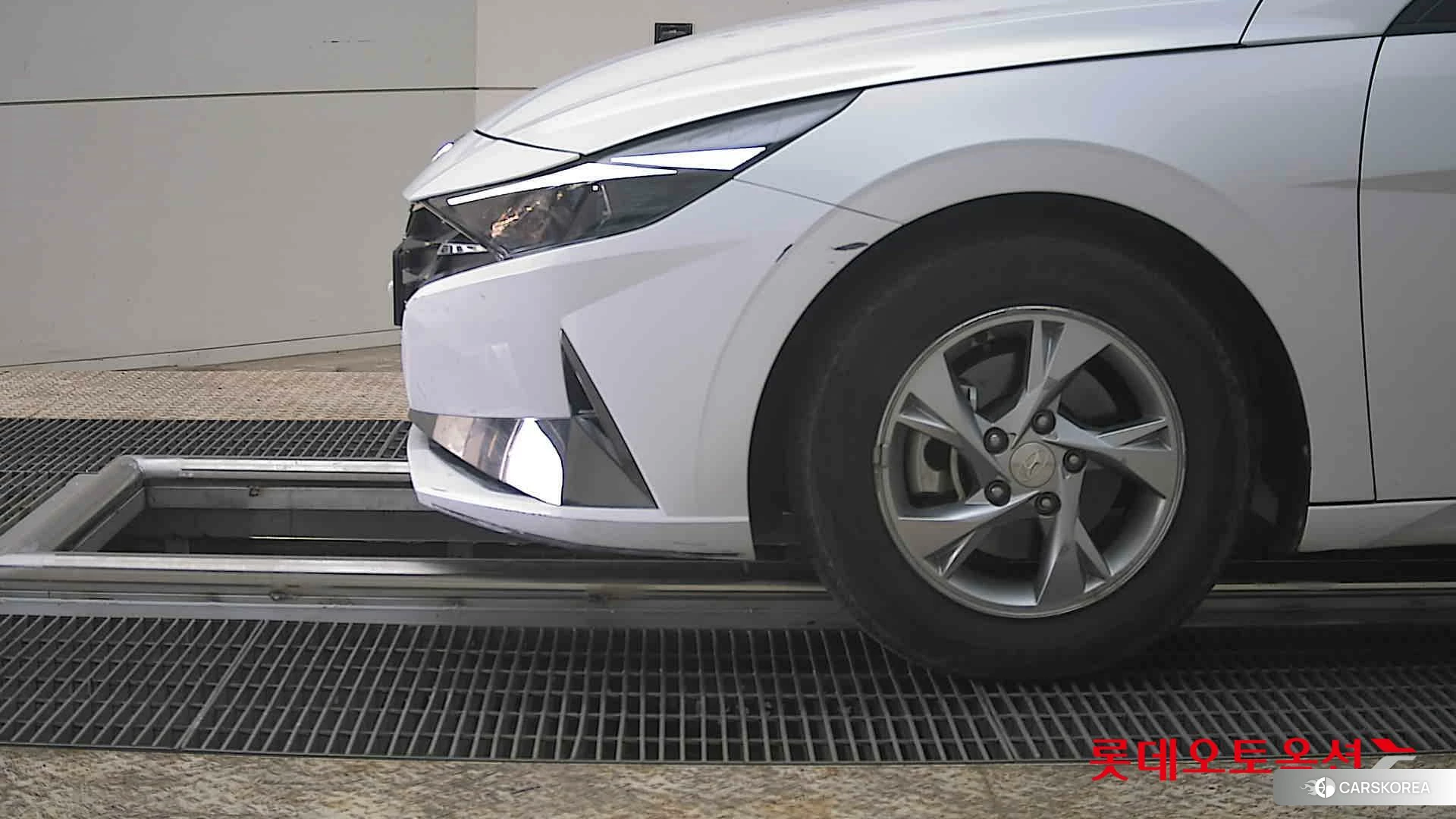 Hyundai Avante id 3875837 из Кореи 13