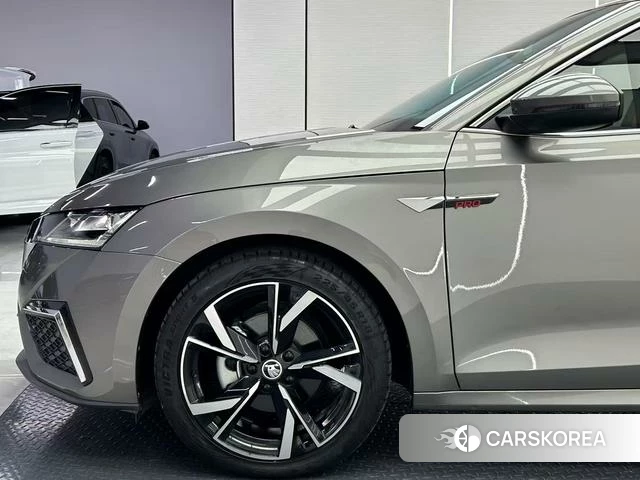 Skoda Octavia id 4392093 из Китая 13