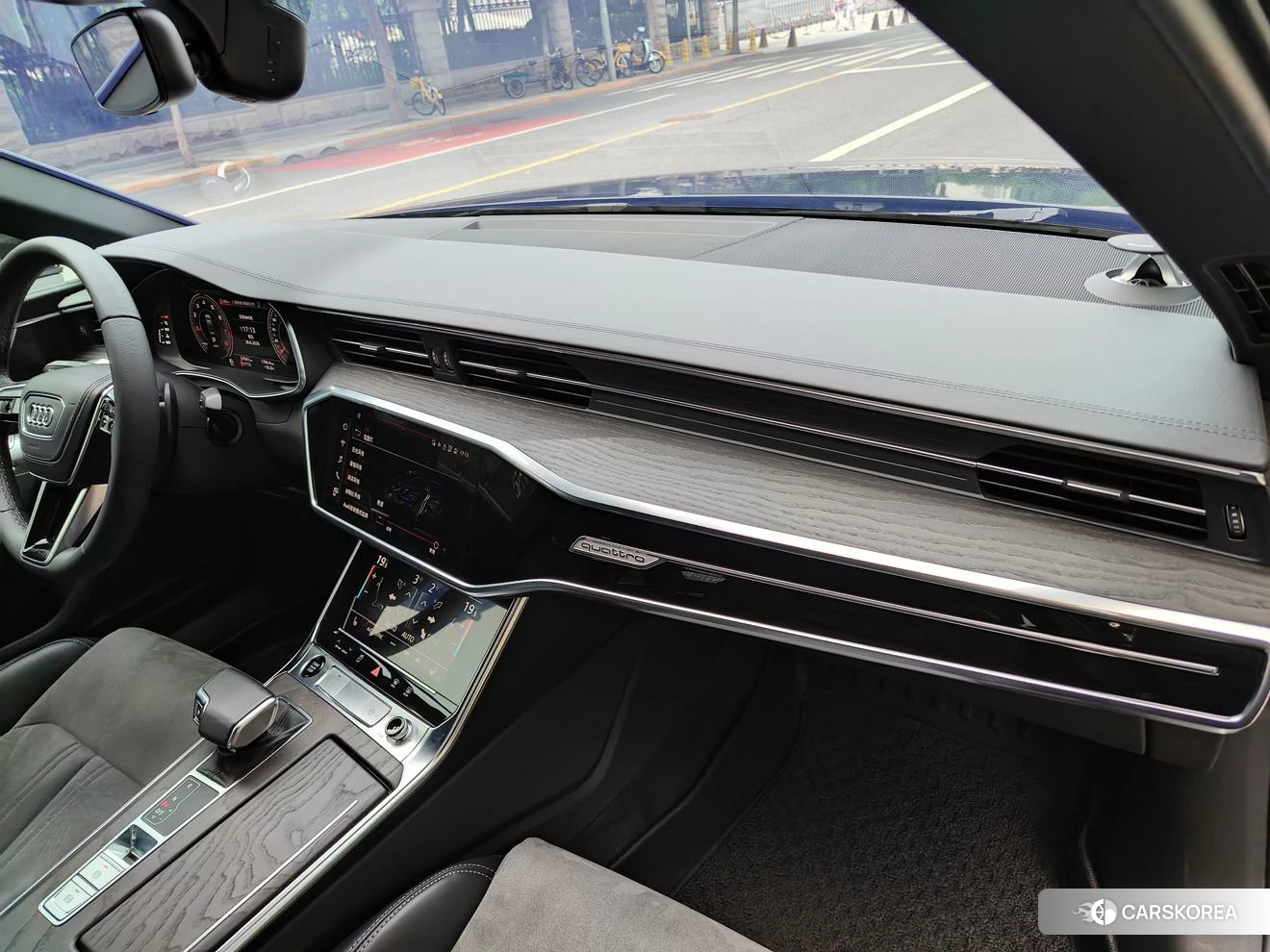 Audi A6L id 4513677 из Китая 13