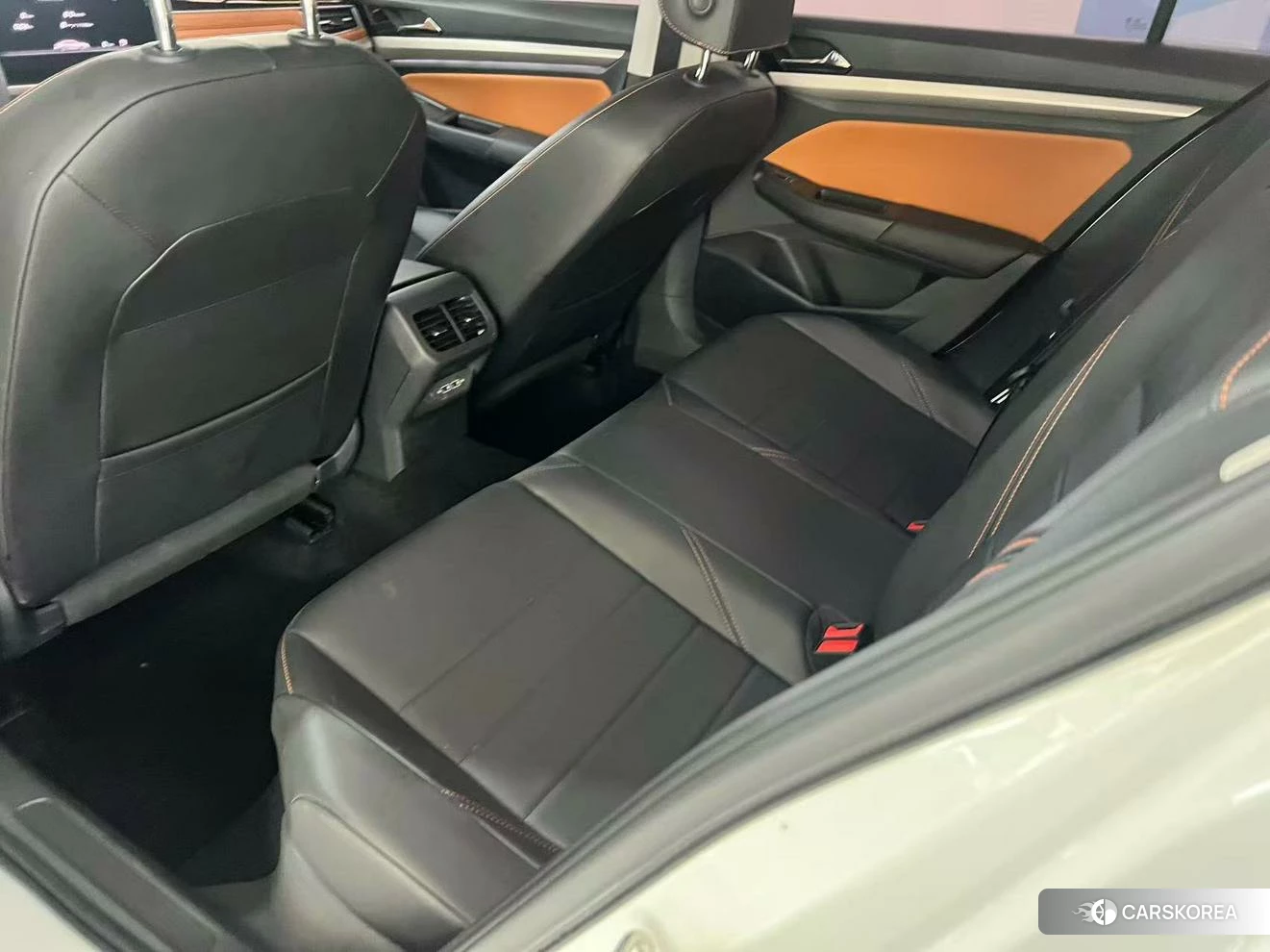 Volkswagen Bora id 4455633 из Китая 13