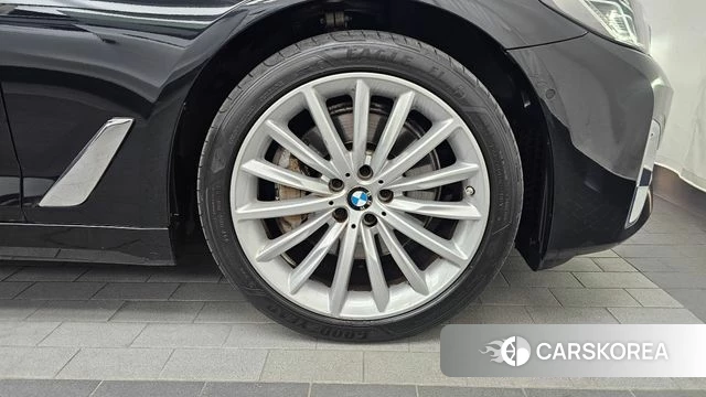 BMW 5 Series (G30) id 4917384 из Кореи 13