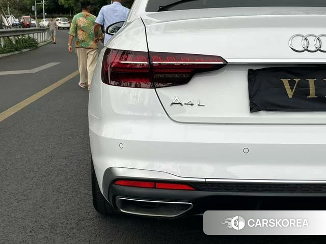 Audi A4L id 4374613 из Китая 13